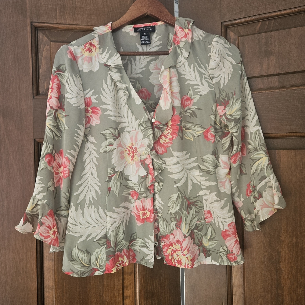 Jones New York Sage Green Floral Button-Front Blouse